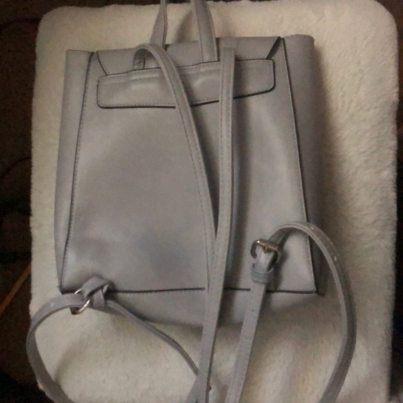 Backpack - Picture 2 of 3